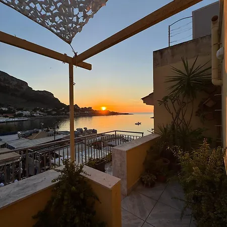 Сasa de vacaciones La Casetta Al Mare Palermo